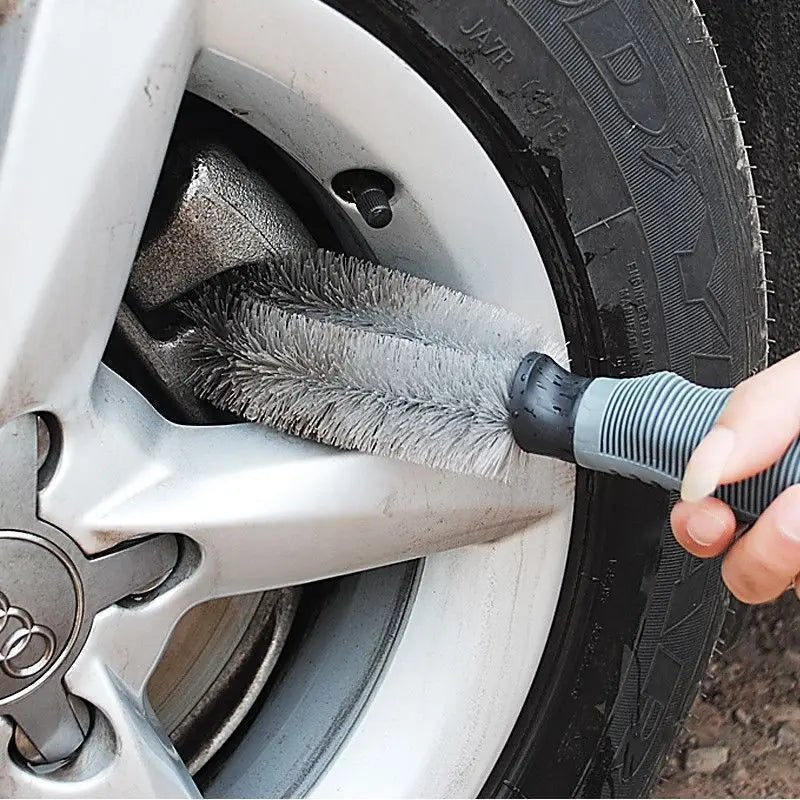 Microfibre Wheel & Tyre Cleaning Brush – Wet & Dry Use - TorqueTech