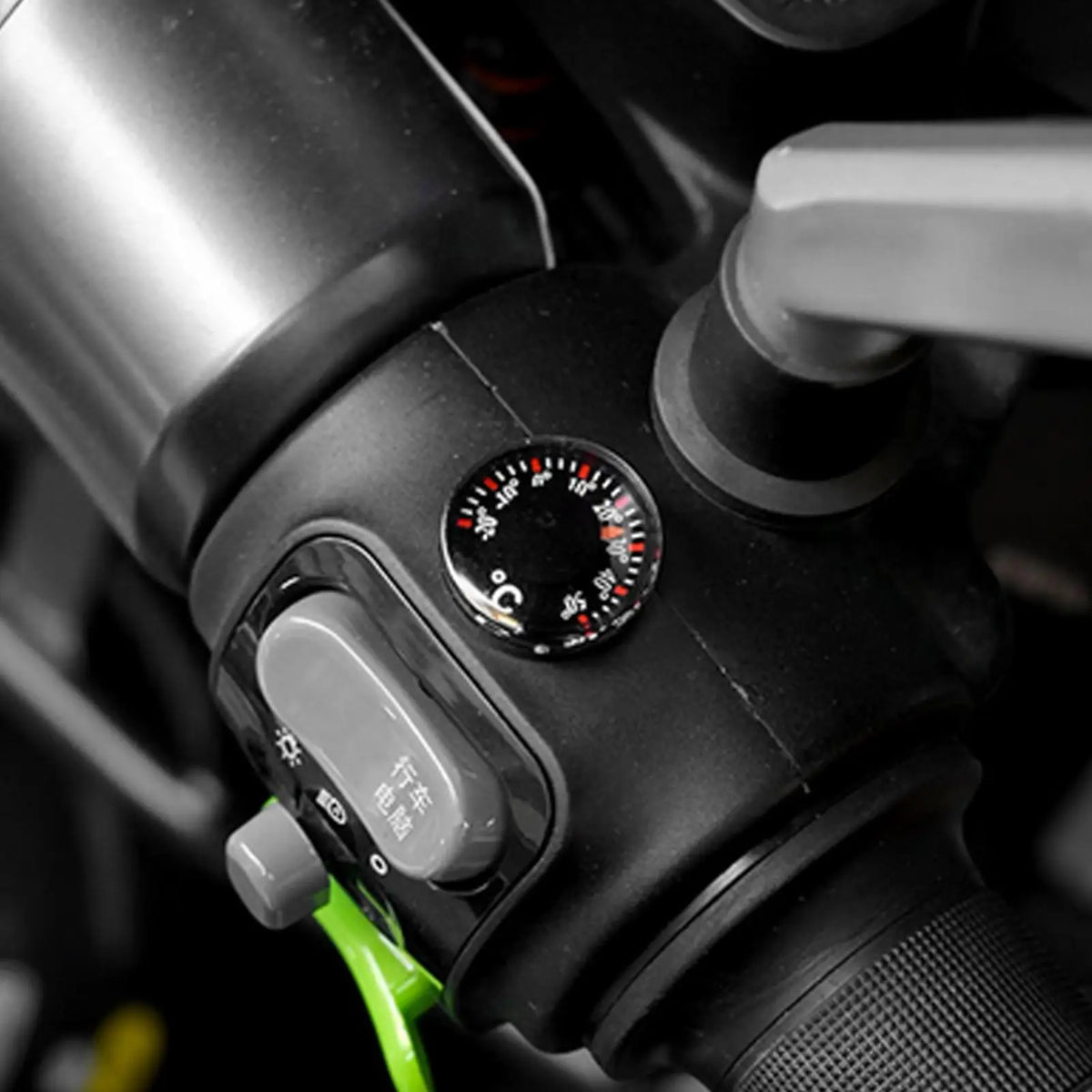 Mini Car Thermometer & Hygrometer – Battery-Free Dashboard Temp & Humidity Gauge - TorqueTech